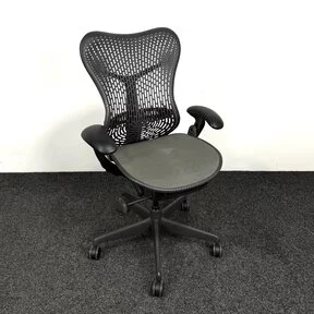 Bureaustoel Herman Miller Mirra 2 (B)