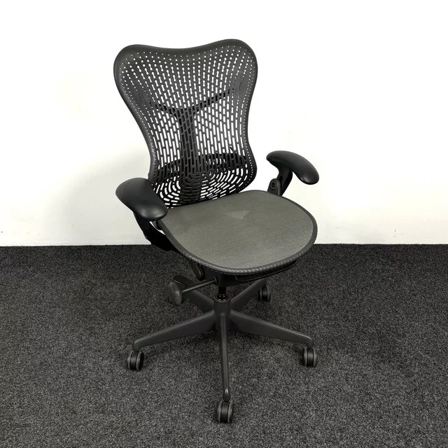 Bureaustoel Herman Miller Mirra 2 (B)