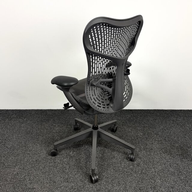 Bureaustoel Herman Miller Mirra 2 | Triflex Graphite
