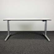 Steelcase Slinger Verstelbaar Bureau | 160 x 80 cm