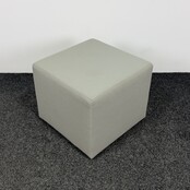Grijze Poef | 43 x 52 x 52 cm