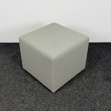 Grijze Poef | 43 x 52 x 52 cm