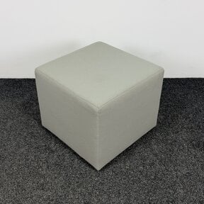 Grijze Poef | 43 x 52 x 52 cm