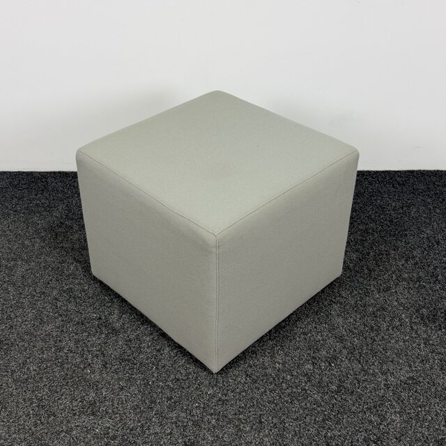 Grijze Poef | 43 x 52 x 52 cm