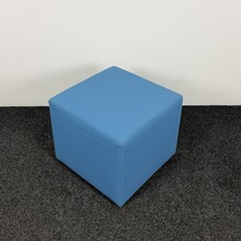 Lichtblauwe Poef | 43 x 52 x 52 cm