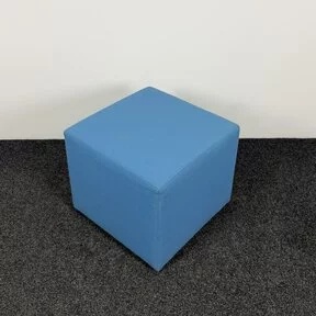 Lichtblauwe Poef | 43 x 52 x 52 cm
