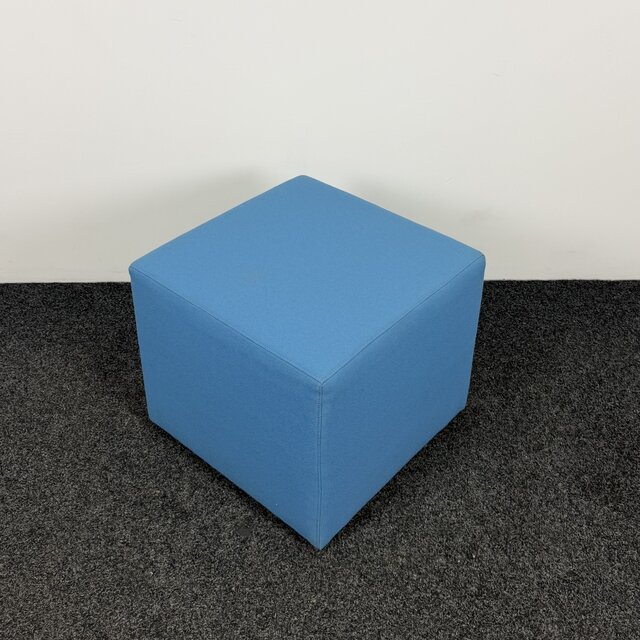 Lichtblauwe Poef | 43 x 52 x 52 cm