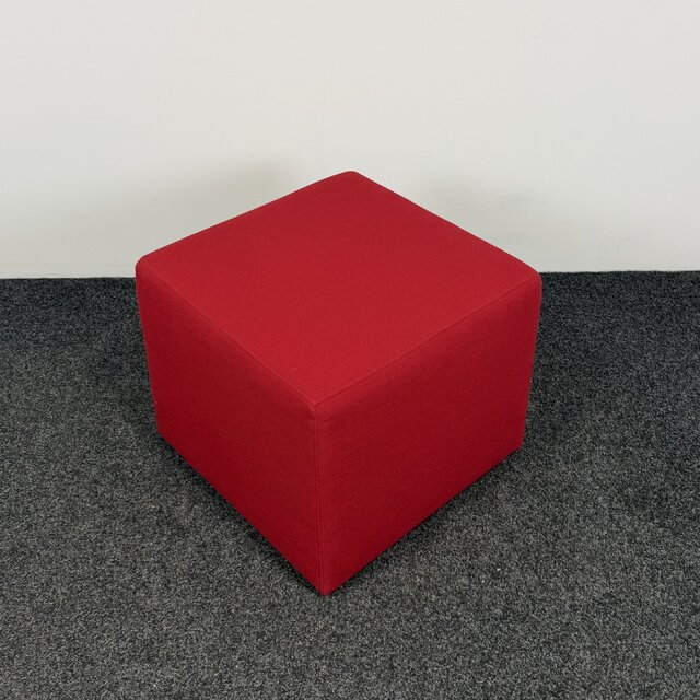Rode Poef | 43 x 52 x 52 cm