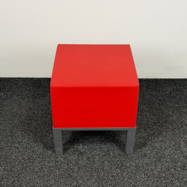 Quinze & Milan Primary Poef - Rood