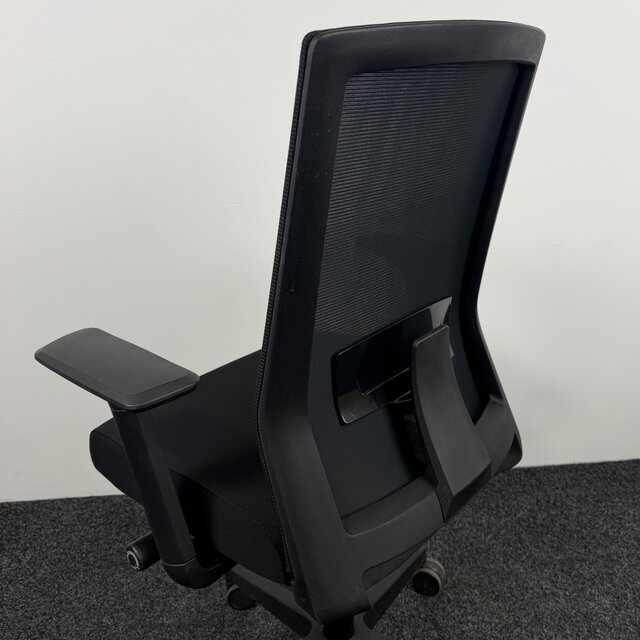 Gebruikte Bureaustoel - Mesh Rugleuning