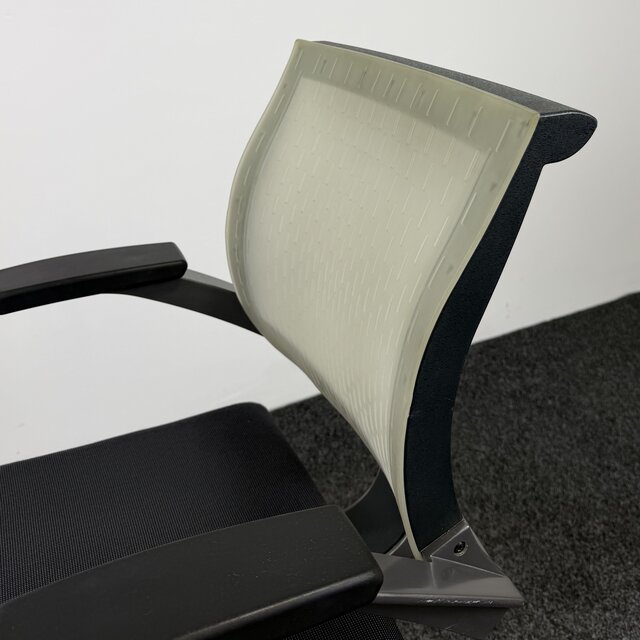 Ahrend 240 Vergaderstoel - Verrijdbaar