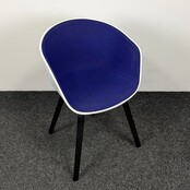 Hay About a Chair | Blauw / Wit