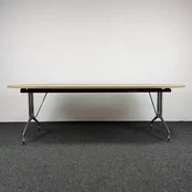 Vitra Vergadertafel | 240 x 120 cm