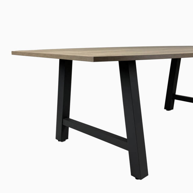 Vergadertafel Adam | Tonvormig - 240 x 120 cm