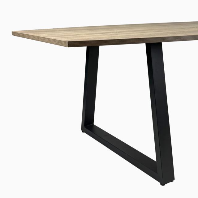 Vergadertafel Udo | Tonvormig - 240 x 120 cm