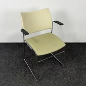 Casala Curvy Vergaderstoel | Crème / Lichtgroen