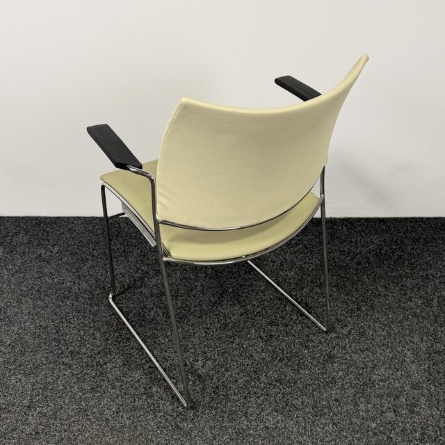 Casala Curvy Vergaderstoel | Crème / Lichtgroen