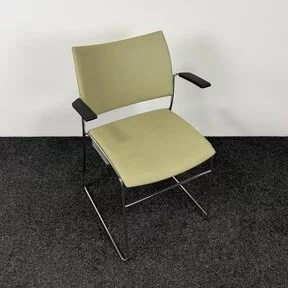 Casala Curvy Vergaderstoel | Lichtgroen