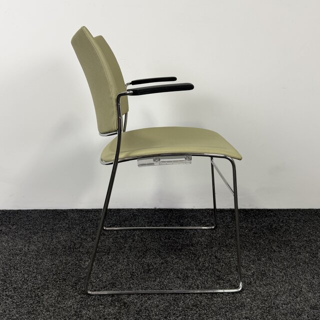 Casala Curvy Vergaderstoel | Lichtgroen