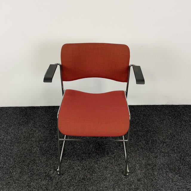 HOWE 40/4 Vergaderstoel | Rood