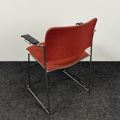 HOWE 40/4 Vergaderstoel | Rood