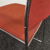HOWE 40/4 Vergaderstoel | Rood