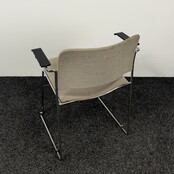 HOWE 40/4 Vergaderstoel | Beige