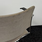 HOWE 40/4 Vergaderstoel | Beige