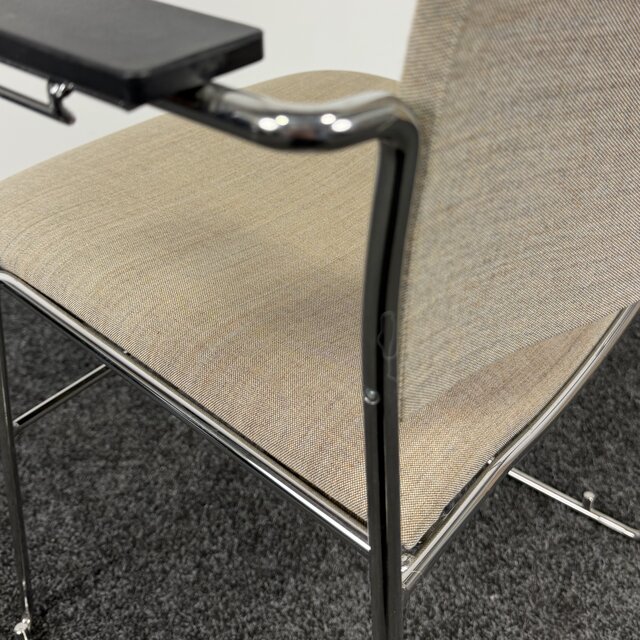 HOWE 40/4 Vergaderstoel | Beige