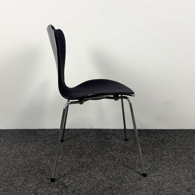 Fritz Hansen Vlinderstoel - Zwart