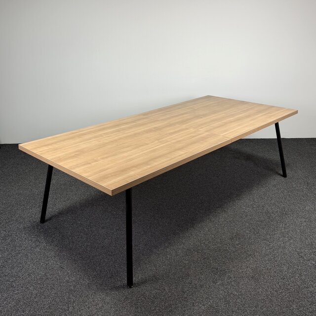 Vergadertafel - 260 x 120 cm