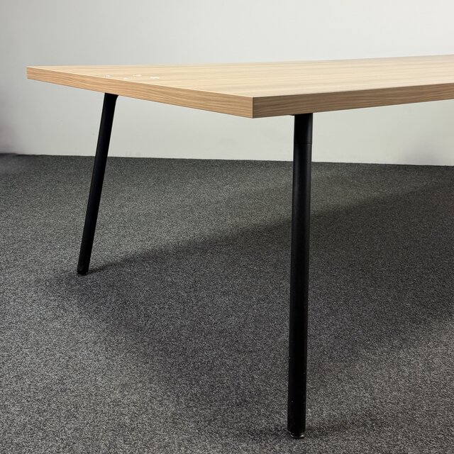 Vergadertafel - 260 x 120 cm