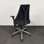 Refurbished Herman Miller Sayl Bureaustoel - Zwart