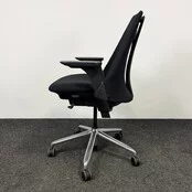 Refurbished Herman Miller Sayl Bureaustoel - Zwart