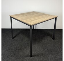 Refurbished Ahrend Statafel | 140 x 140 cm