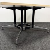 Vitra Eames Segmented Vergadertafel | 160 x 160 cm