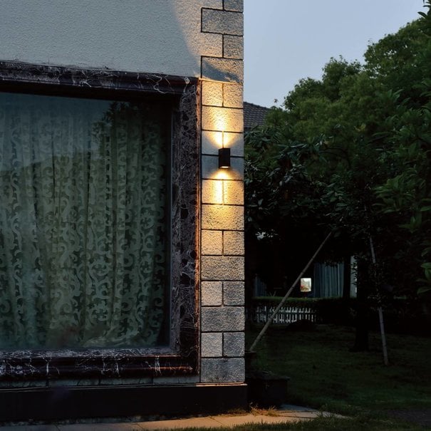 Steinhauer Moderne - Buiten wandlamp - Zwart - 2 lichts vierkant - Logan