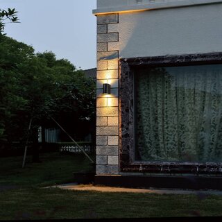 Buiten wandlamp Logan 2-lichts rond Zwart