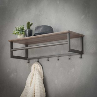 Met hoedenplank
