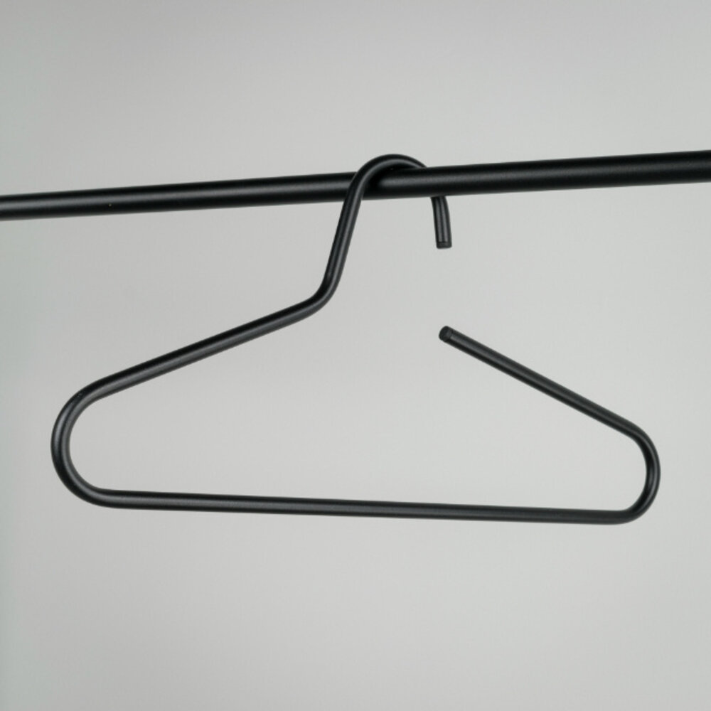 Cascando kledinghanger Pole - zwart Cascando kledinghanger Pole - zwart