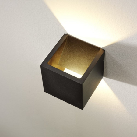Artdelight Modern Industriële wandlamp Cube 1-lichts dim to warm zwart