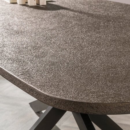 BelaLuz Modern industriële eetkamertafel Veya brons liquid metal Deens ovaal 215 cm