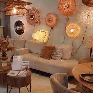 Lampen- en meubelwinkel Swifterband