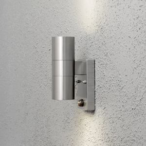 Konstsmide Moderne buiten wandlamp Modena 2-lichts RVS met bewegingssensor
