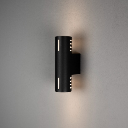 Konstsmide Industriële buiten wandlamp Cuneo 1-lichts zwart