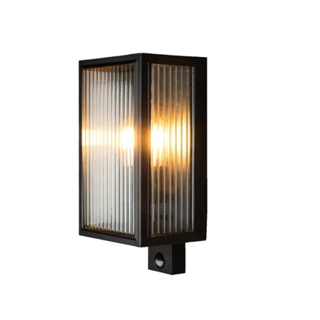 Konstsmide Moderne buiten wandlamp Carpi flush 1-lichts zwart met bewegingssensor