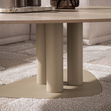 BelaLuz Japandi salontafel Ayla driehoekig travertin beige