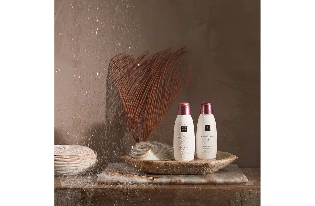 Sakura Nourishing Conditioner - 250 ml