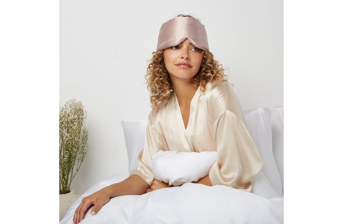 Deep Sleep Mask Lotus