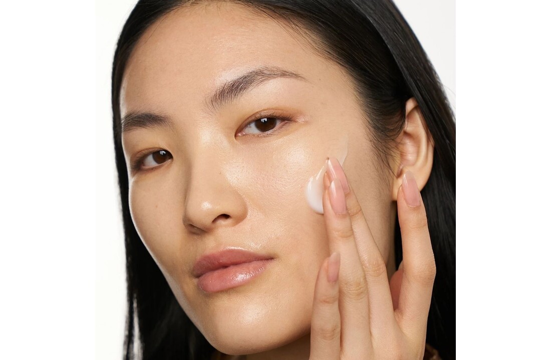 AC Collection Lightweight Soothing Moisturizer - 80ml